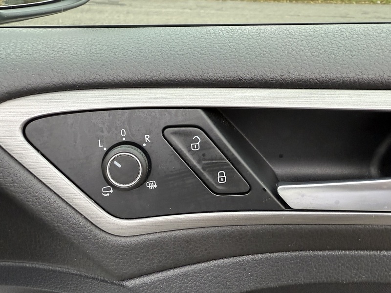 Used Volkswagen Golf 2017 for sale - 76280522: Photo 24