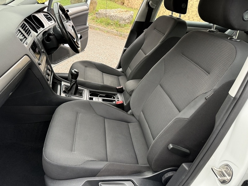 Used Volkswagen Golf 2017 for sale - 76280522: Photo 35