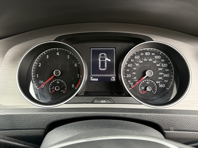 Used Volkswagen Golf 2017 for sale - 76280522: Photo 39