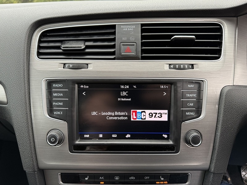 Used Volkswagen Golf 2017 for sale - 76280522: Photo 40