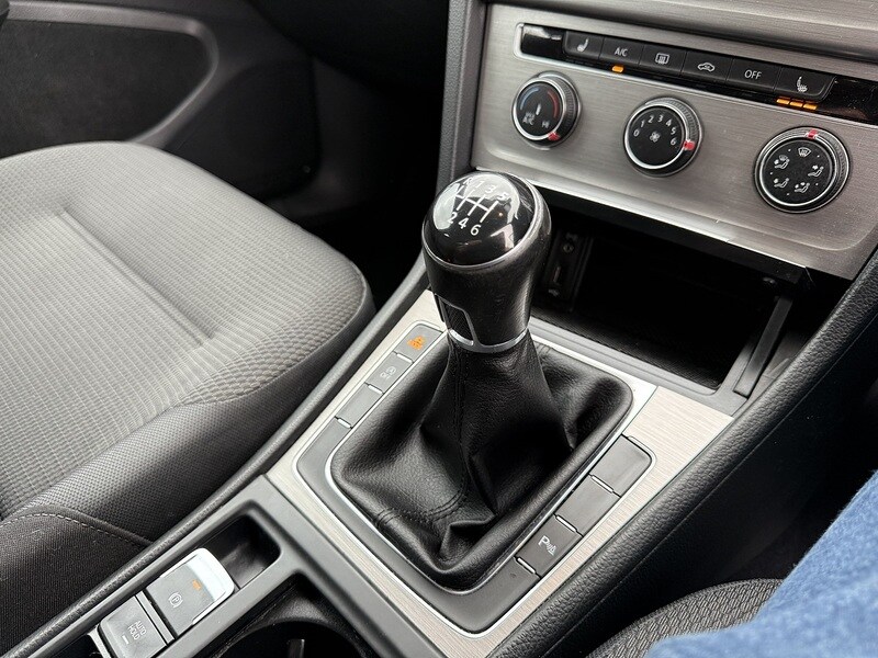 Used Volkswagen Golf 2017 for sale - 76280522: Photo 43