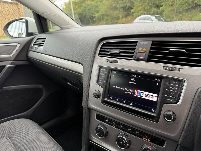 Used Volkswagen Golf 2017 for sale - 76280522: Photo 45