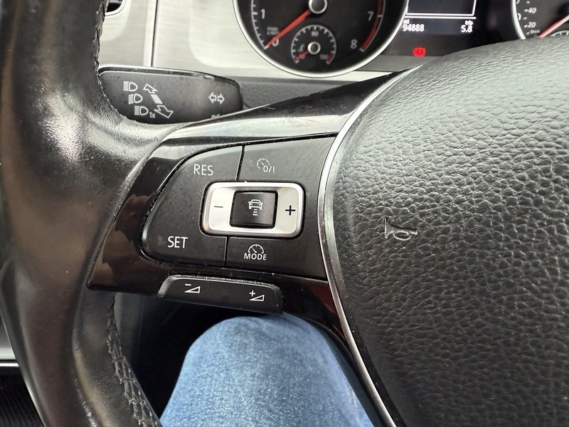 Used Volkswagen Golf 2017 for sale - 76280522: Photo 46