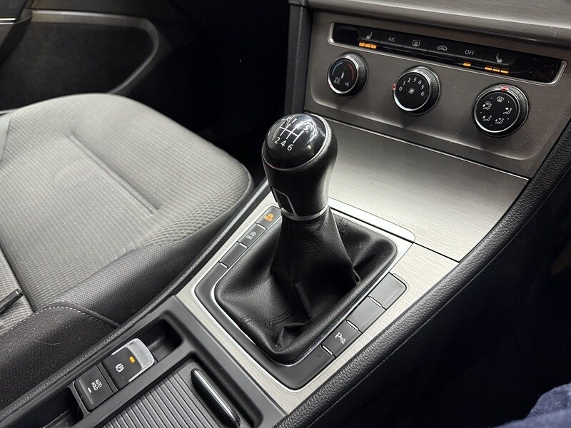 Used Volkswagen Golf 2017 for sale - 76280522: Photo 57