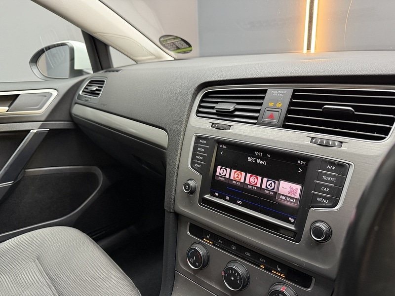 Used Volkswagen Golf 2017 for sale - 76280522: Photo 58