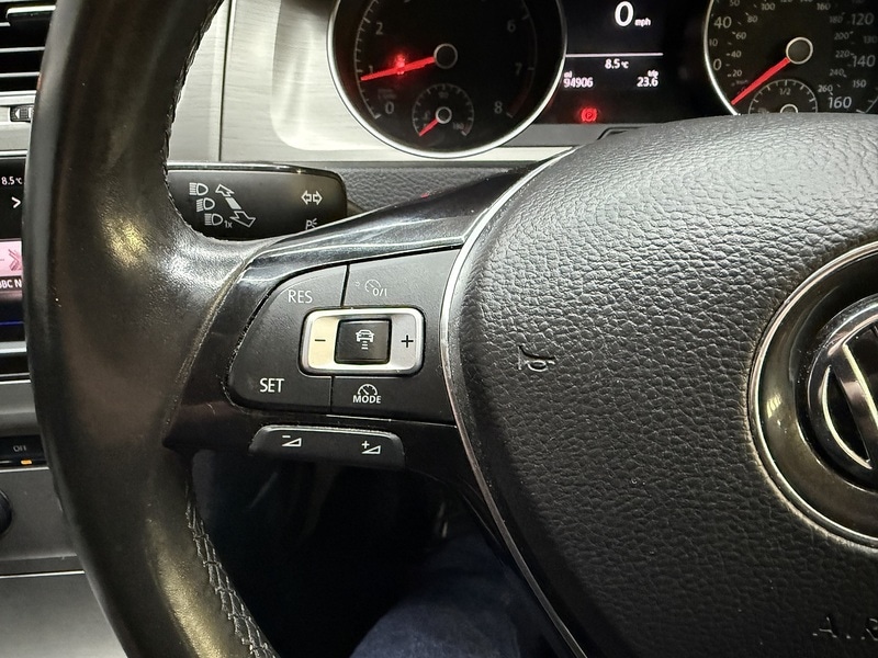 Used Volkswagen Golf 2017 for sale - 76280522: Photo 59