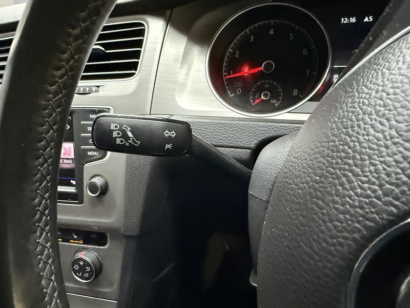 Used Volkswagen Golf 2017 for sale - 76280522: Photo 61