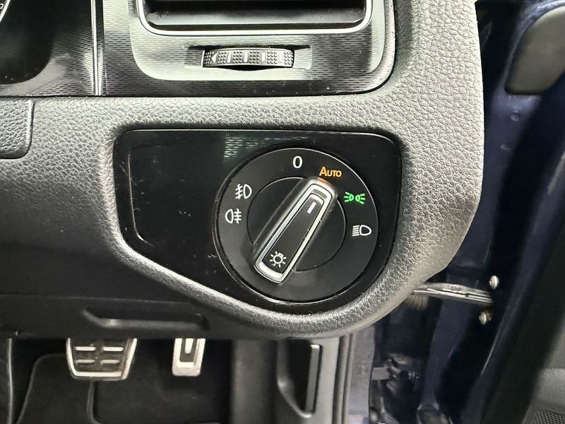 Used Volkswagen Golf 2015 for sale - 76477842: Photo 23