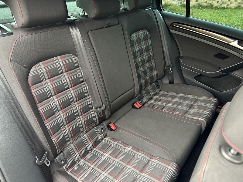 Used Volkswagen Golf 2015 for sale - 76477842: Photo 30