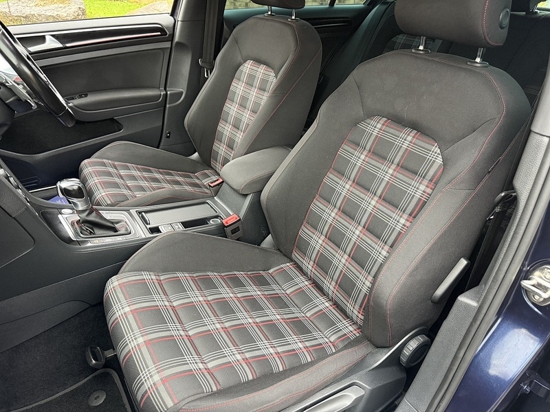 Used Volkswagen Golf 2015 for sale - 76477842: Photo 35