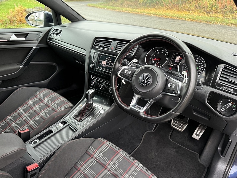 Used Volkswagen Golf 2015 for sale - 76477842: Photo 37