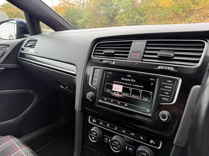 Used Volkswagen Golf 2015 for sale - 76477842: Photo 45