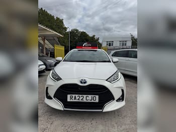 Used Toyota Yaris 2022 for sale - 79820338: Photo