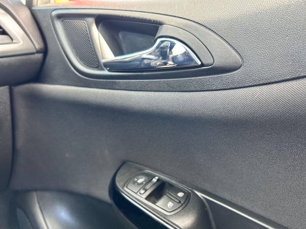 Used Vauxhall Corsa 2017 for sale - 76300010: Photo 47