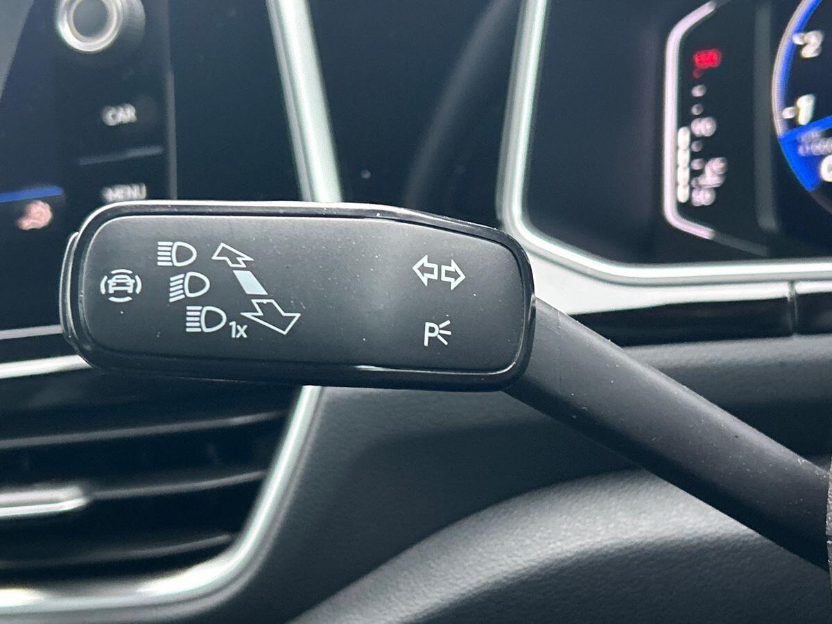 Used Volkswagen T-Roc 2022 for sale - 77294747: Photo 29