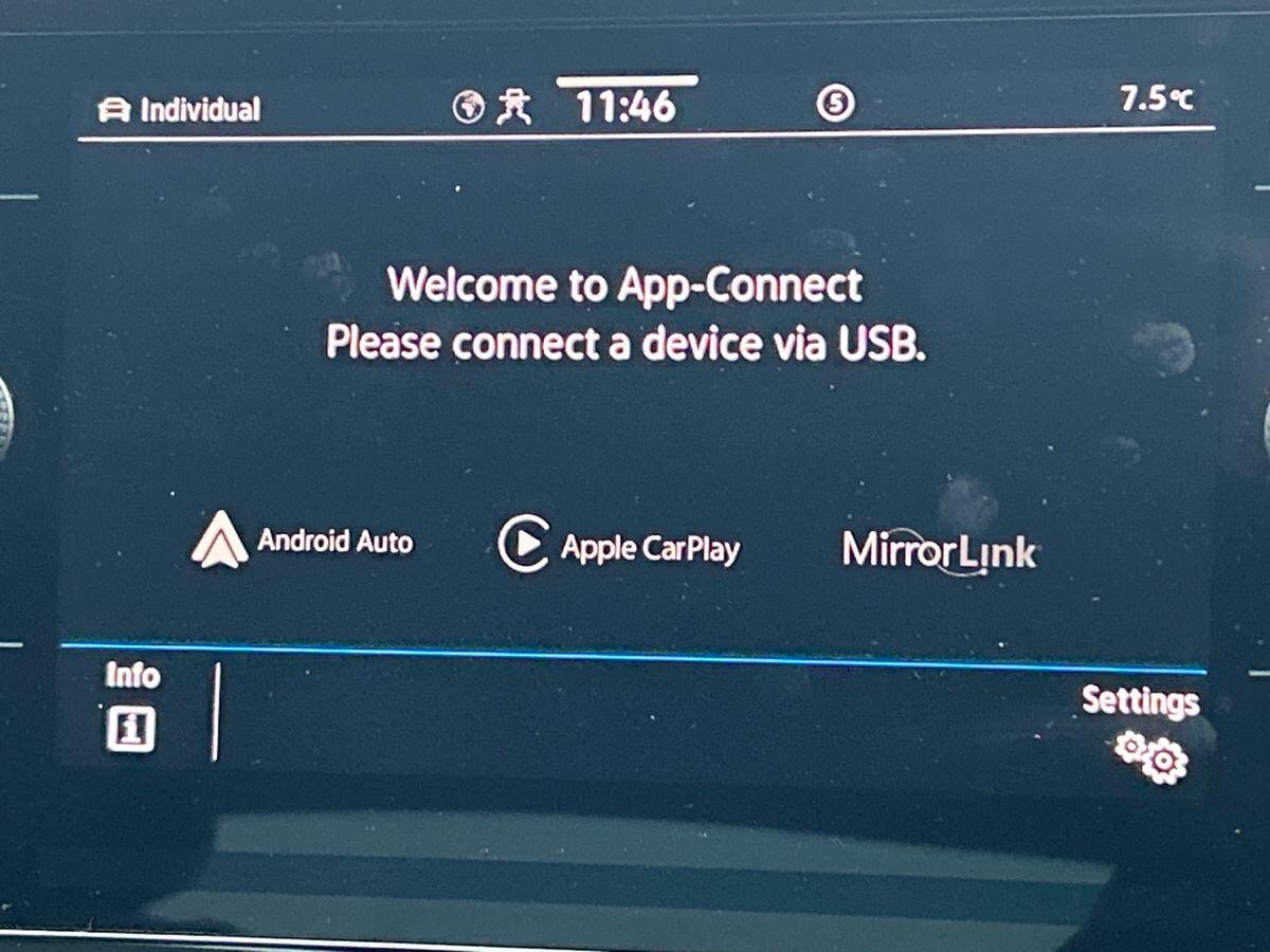 Used Volkswagen T-Roc 2022 for sale - 77294747: Photo 32