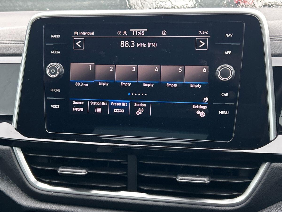 Used Volkswagen T-Roc 2022 for sale - 77294747: Photo 9