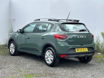 Used Dacia Sandero Stepway 2024 for sale - 79346782: Photo