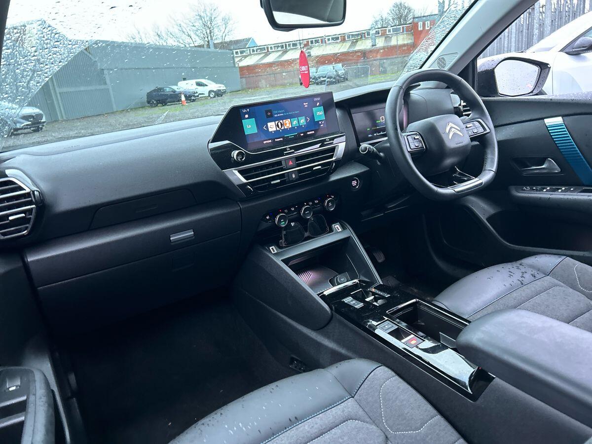 Used Citroen e-C4 2023 for sale - 76884192: Photo 2