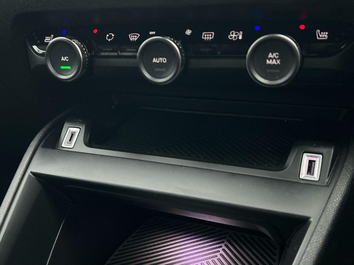 Used Citroen e-C4 2023 for sale - 76884192: Photo 31