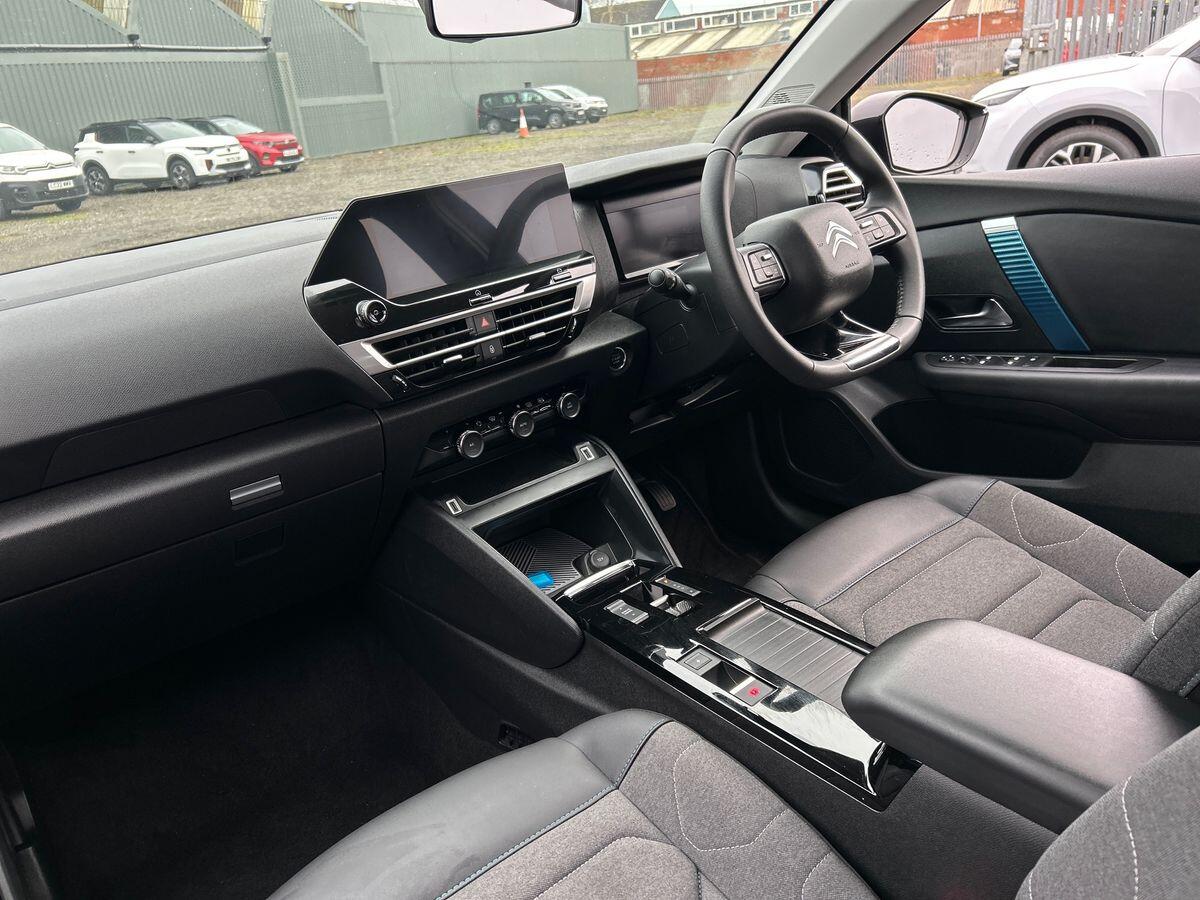 Used Citroen e-C4 2023 for sale - 77220113: Photo 2