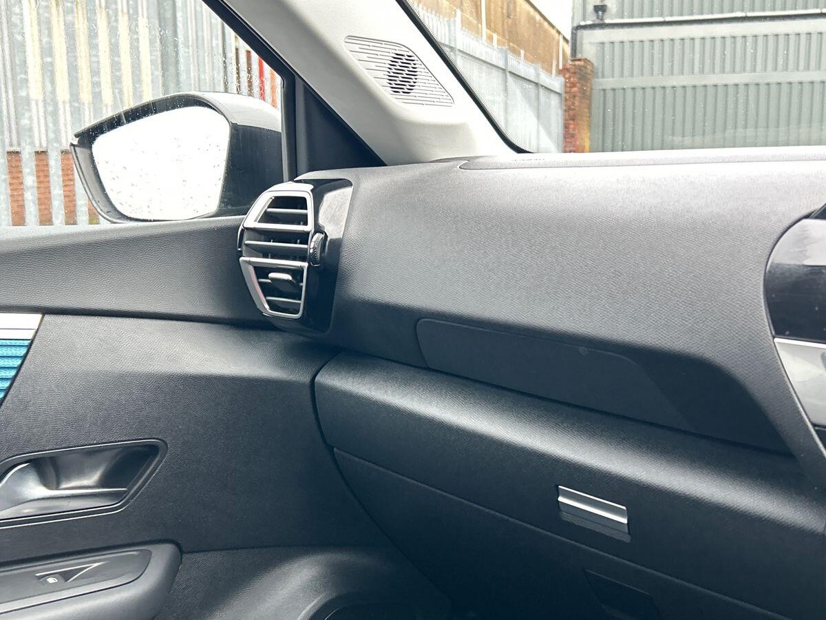 Used Citroen e-C4 2023 for sale - 77220113: Photo 25