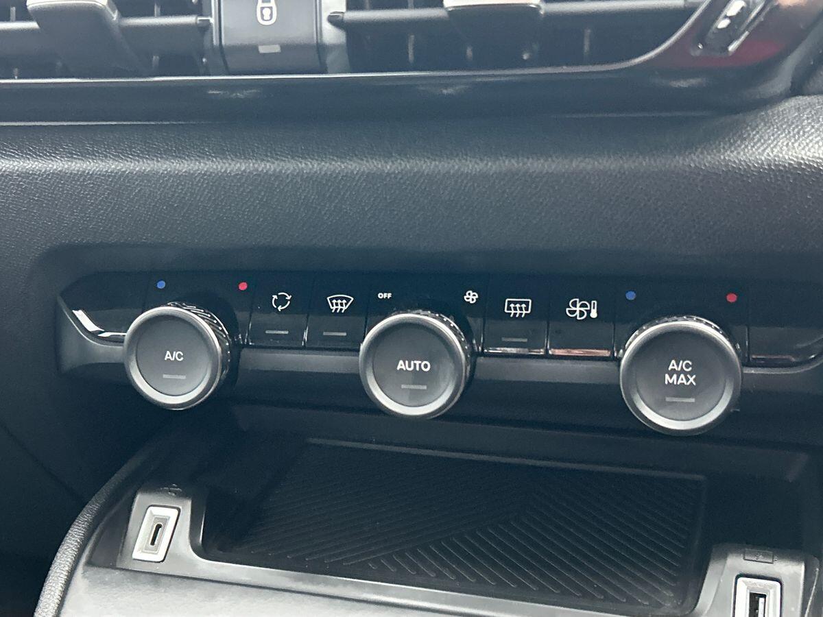 Used Citroen e-C4 2023 for sale - 77220113: Photo 26