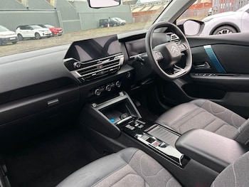 Used Citroen e-C4 2023 for sale - 77220113: Photo