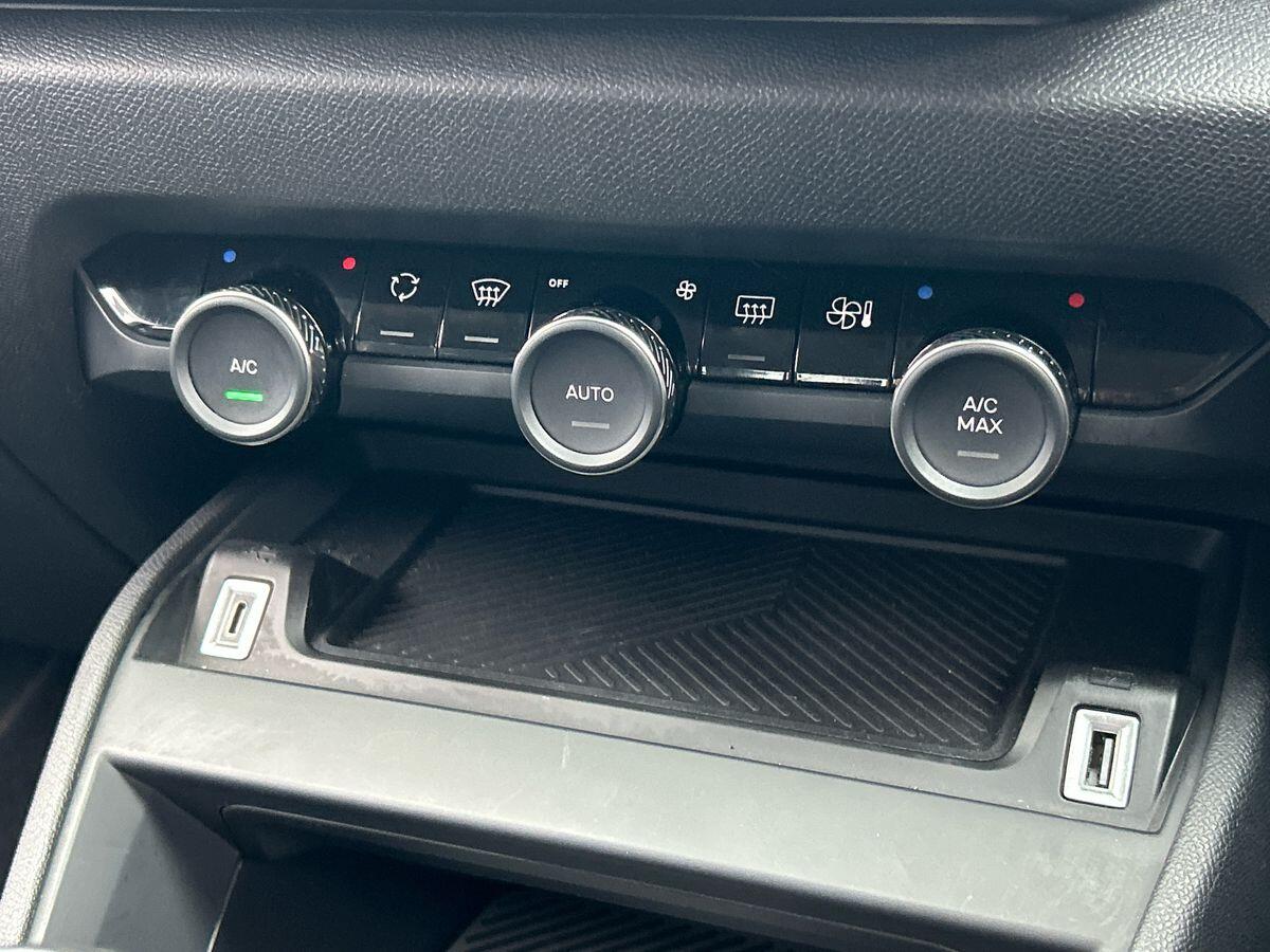 Used Citroen C4 2023 for sale - 76515939: Photo 26