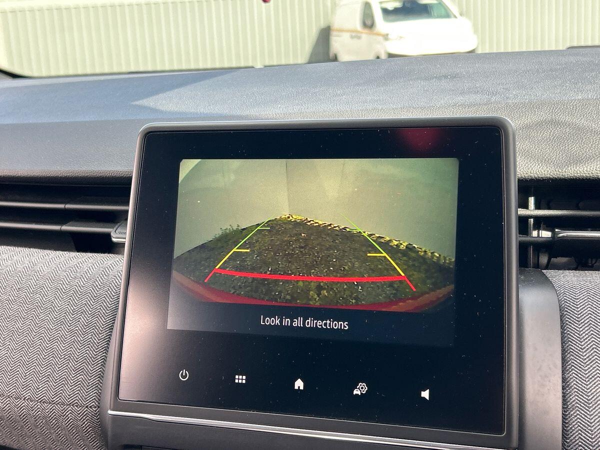 Used Renault Clio 2025 for sale - 78052818: Photo 9