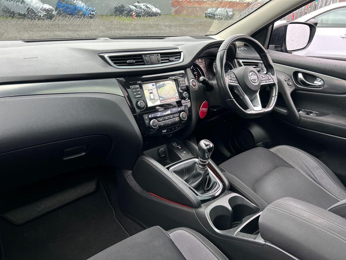 Used Nissan Qashqai 2018 for sale - 76587979: Photo 2