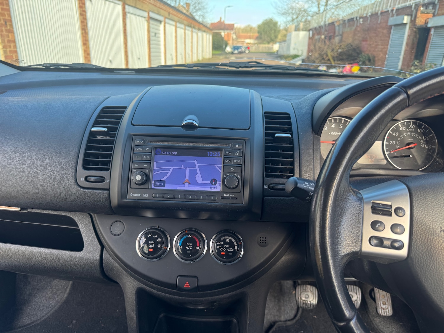 Used Nissan Note 2011 for sale - 77370980: Photo 10