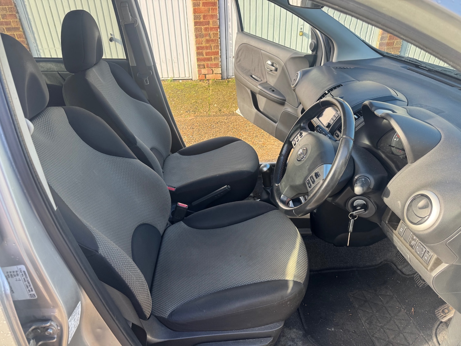 Used Nissan Note 2011 for sale - 77370980: Photo 8