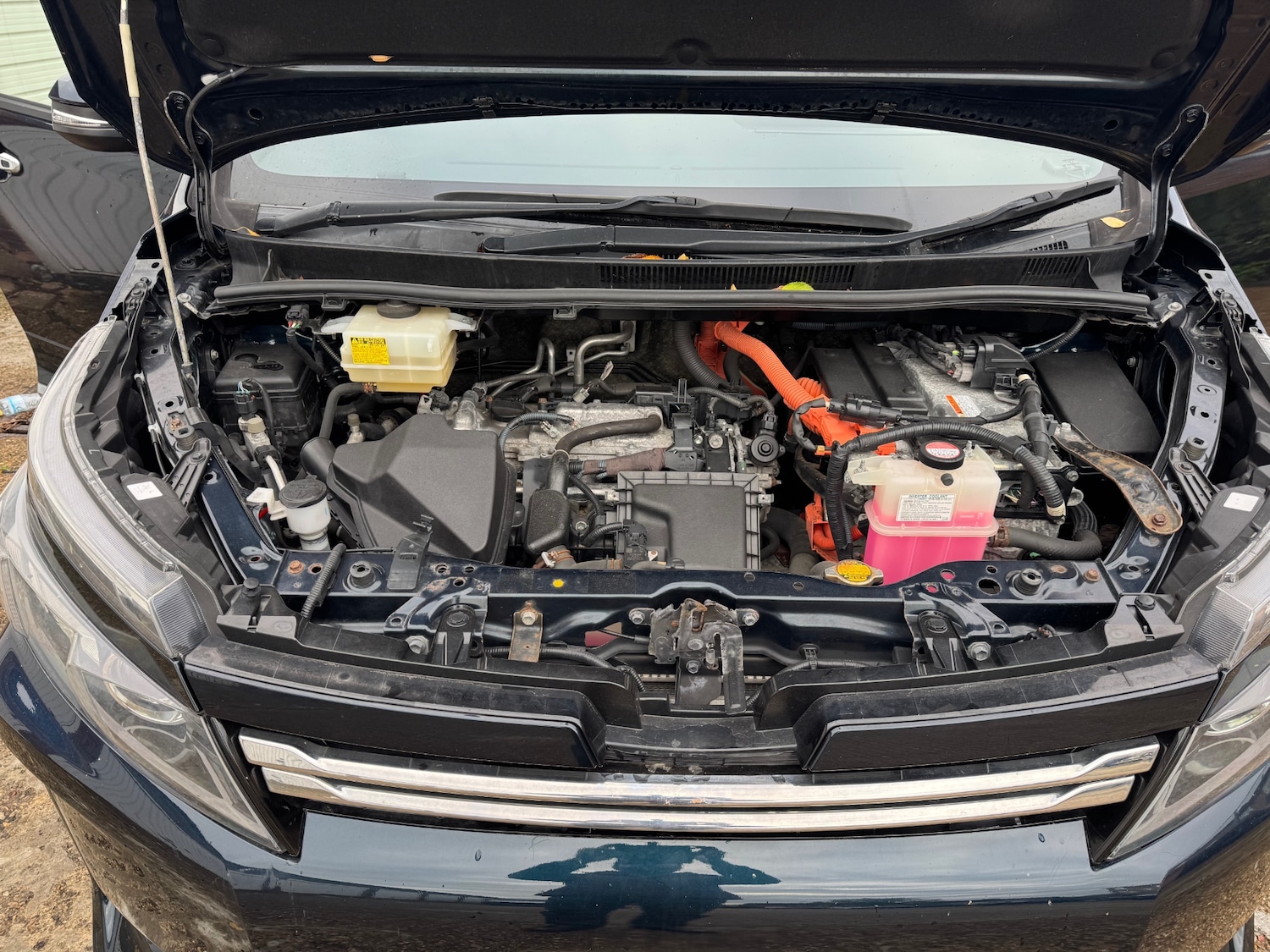 Used Toyota Voxy 2014 for sale - 76358382: Photo 14