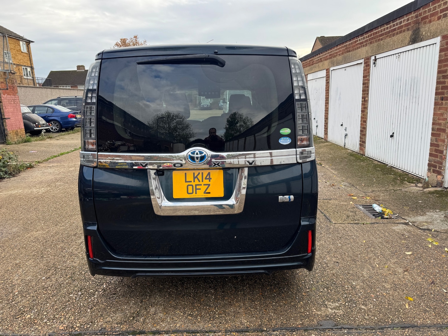 Used Toyota Voxy 2014 for sale - 76358382: Photo 6