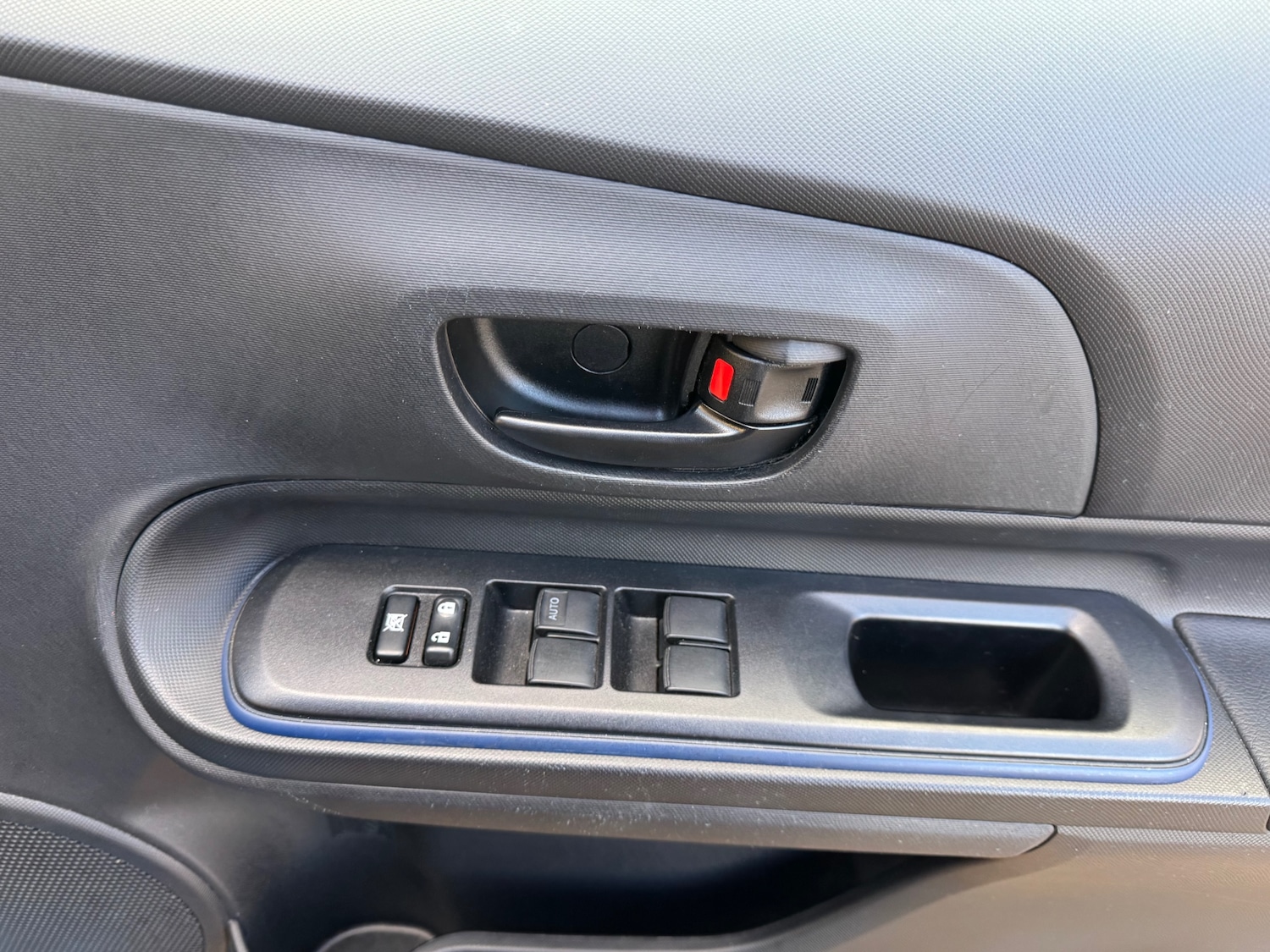 Used Toyota Aqua 2025 for sale - 76669919: Photo 12