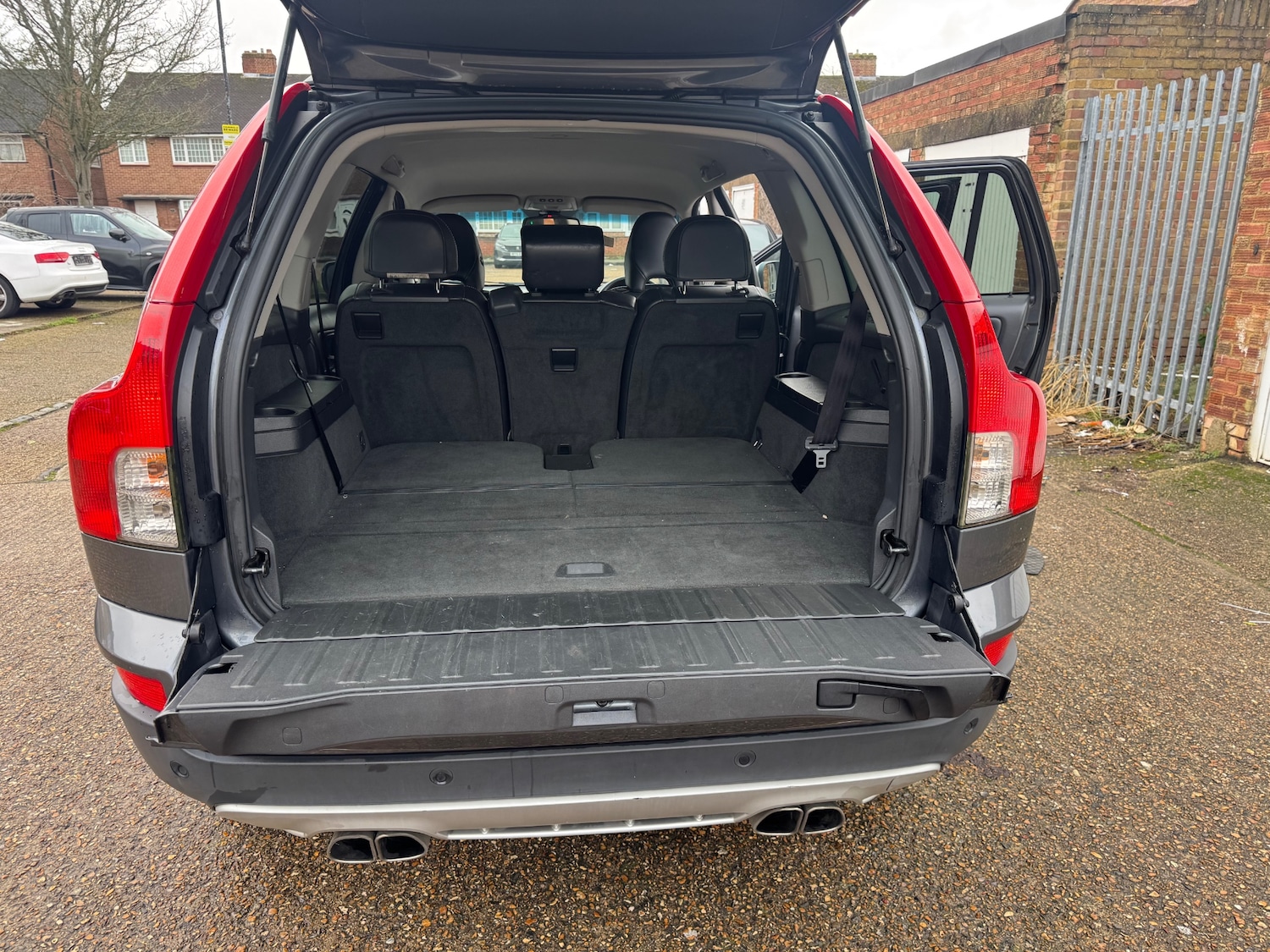 Used Volvo XC90 2009 for sale - 77294854: Photo 10