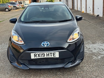 Used Toyota Aqua 2019 for sale - 75939369: Photo