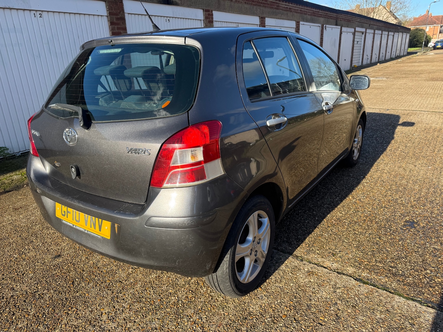 Used Toyota Yaris 2010 for sale - 76669904: Photo 13