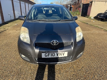 Used Toyota Yaris 2010 for sale - 76669904: Photo