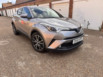 Used Toyota C-HR 2019 for sale - 79328501: Photo