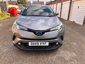 Used Toyota C-HR 2019 for sale - 79328501: Photo