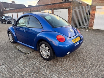Used Volkswagen Beetle 2003 for sale - 78057289: Photo