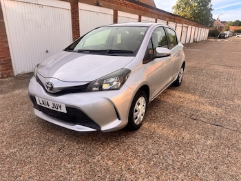 Used Toyota Yaris 2014 for sale - 79483563: Photo