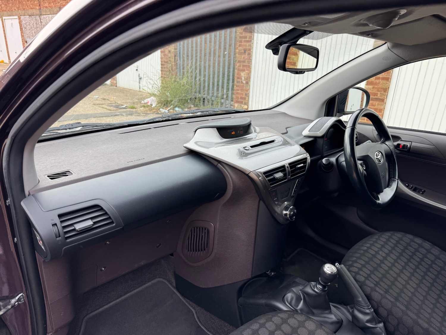 Used Toyota IQ 2009 for sale - 76380387: Photo 11