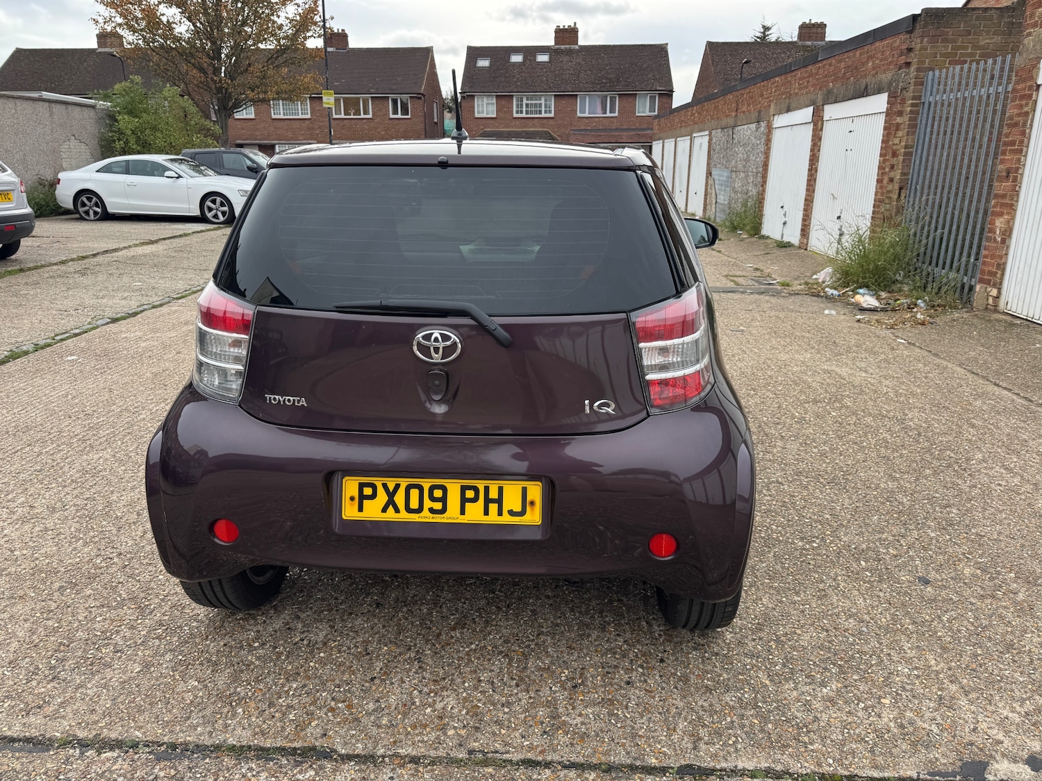 Used Toyota IQ 2009 for sale - 76380387: Photo 6