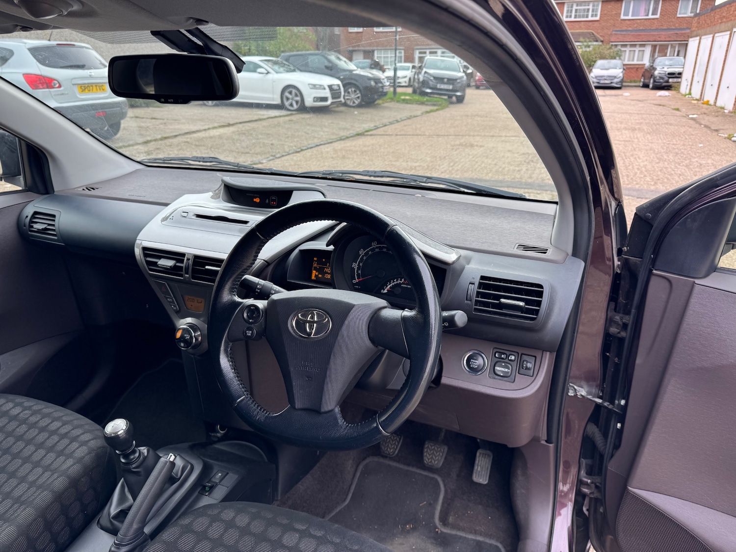 Used Toyota IQ 2009 for sale - 76380387: Photo 8