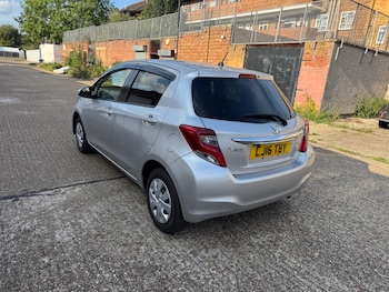 Used Toyota Yaris 2016 for sale - 75413306: Photo