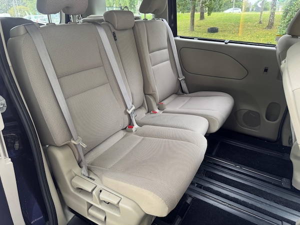 Used Nissan Serena 2025 for sale - 75755822: Photo 11