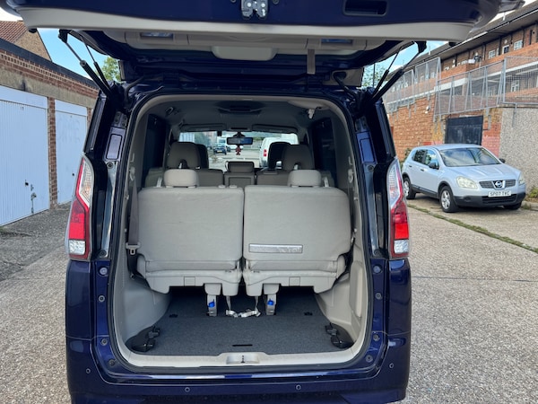 Used Nissan Serena 2025 for sale - 75755822: Photo 28